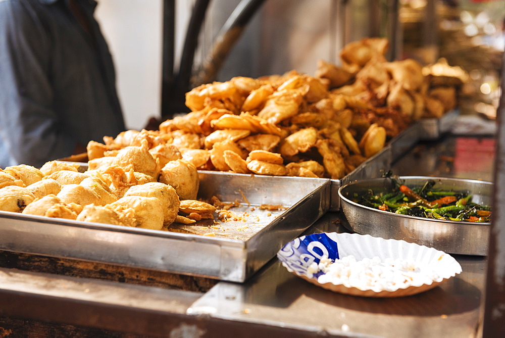 Street food stall, Mumbai (Bombay), India, South Asia