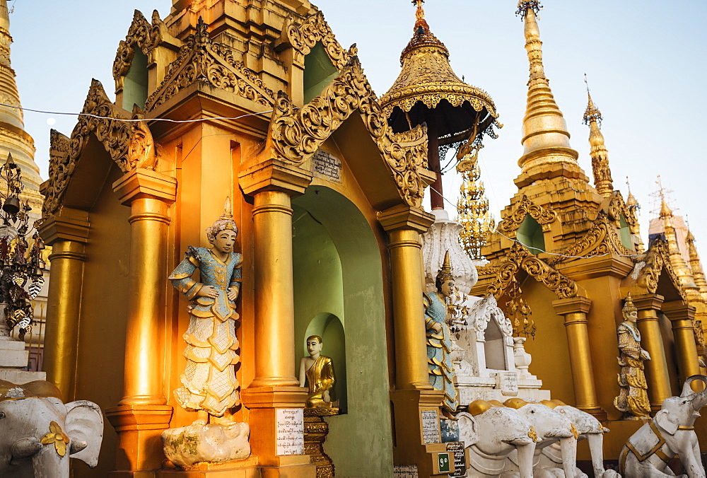 Shwedagon Pagoda, Yangon (Rangoon), Myanmar (Burma), Asia