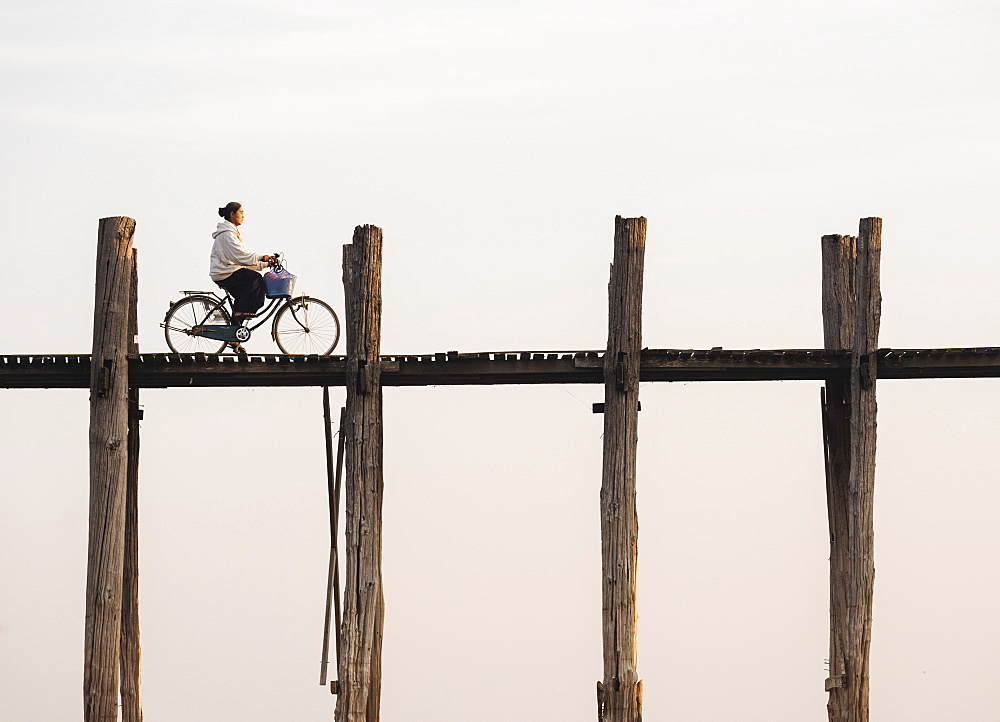 View of U-Bein Bridge at dawn, Amarapura, Mandalay, Mandalay Region, Myanmar (Burma), Asia