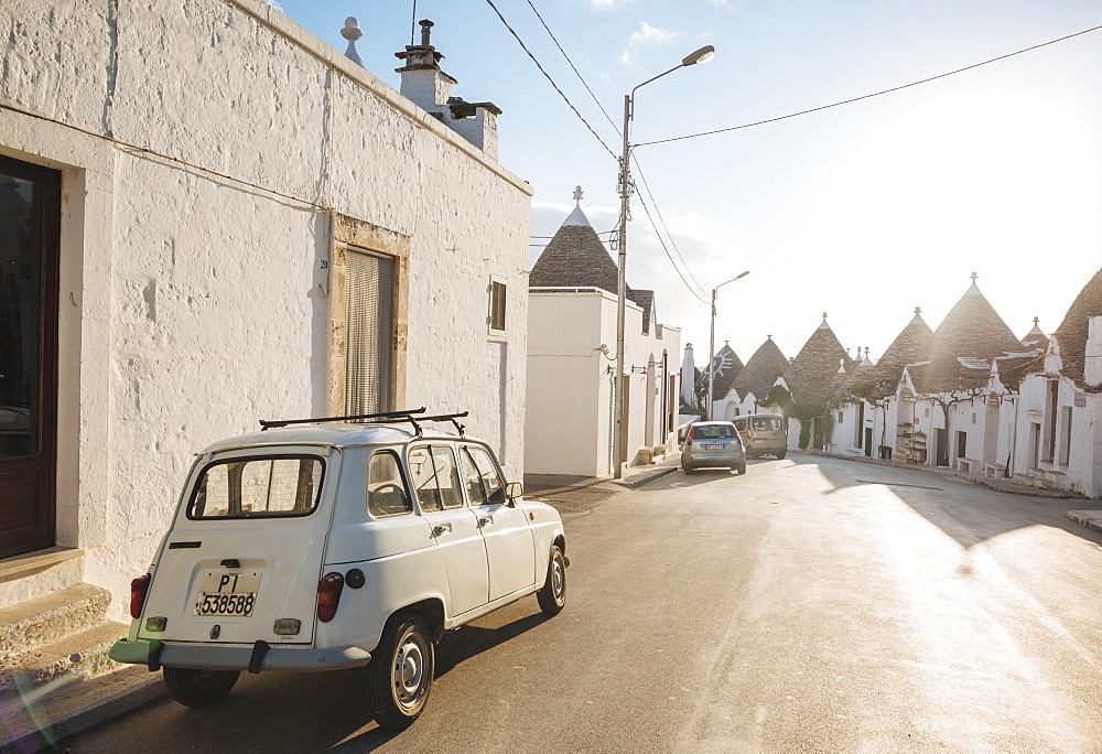 Traditional Trulli style houses in Alberobello, UNESCO World Heritage Site, Puglia, Italy, Europe