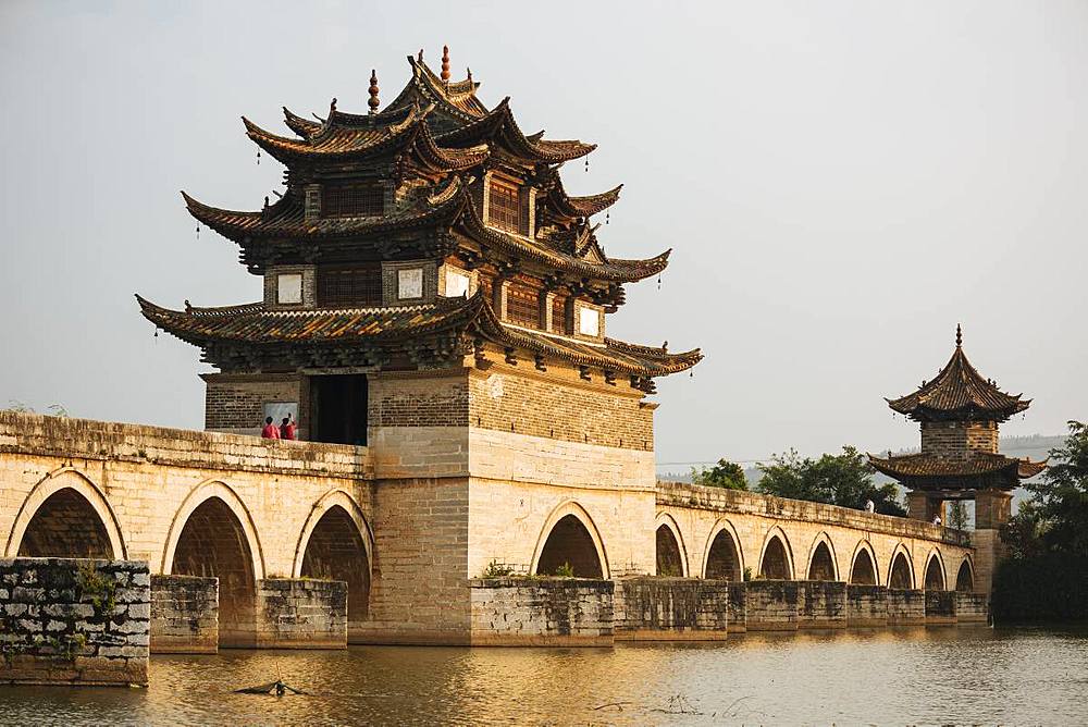 Twin Dragon Bridge (Shuanglong Qiao), Jianshui, Yunnan Province, China, Asia