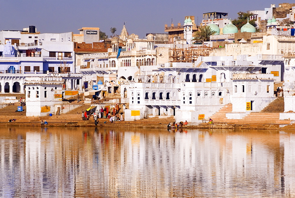 Pushkar Lake, Rajasthan, India, Asia