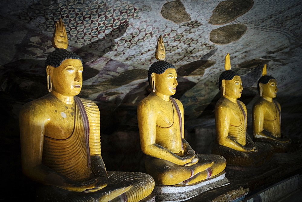 Dambulla Rock Cave Temple, UNESCO World Heritage Site, Central Province, Sri Lanka, Asia