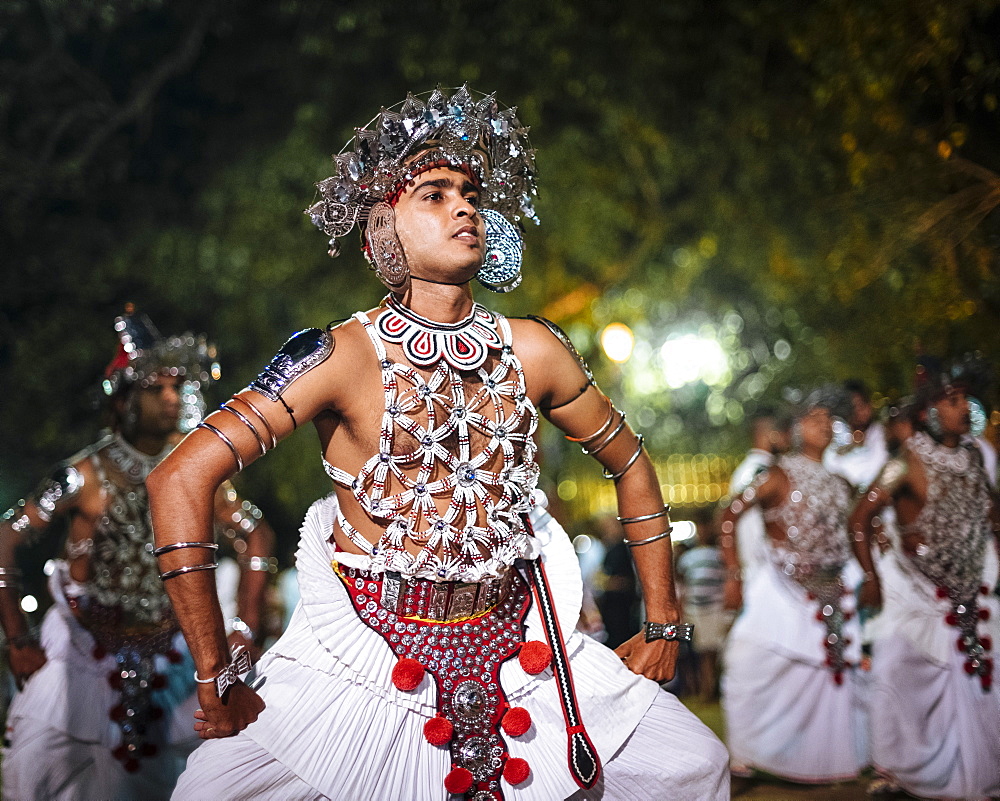 Duruthu Perahera Full Moon Celebrations at Kelaniya Raja Maha Vihara Buddhist Temple, Colombo, Western Province, Sri Lanka, Asia