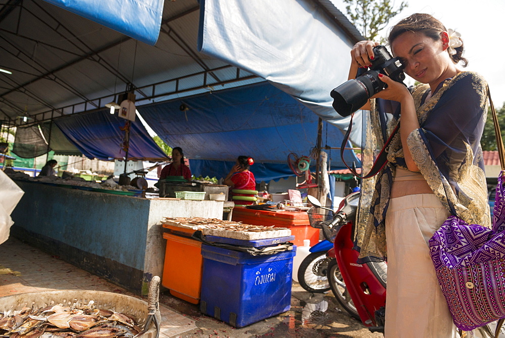 Tourist photographing market scene, Lamai, Ko Samui Island, Surat Thani, Thailand, Southeast Asia, Asia 