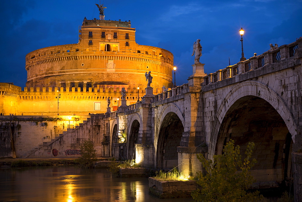 Pont Sant' Angelo and Castel Sant' Angelo at dusk, Rome, Lazio, Italy, Europe