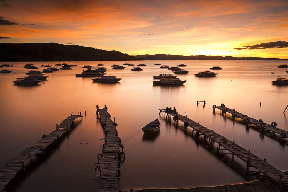 Jetties on Cobacabana Beach at dusk, Copacabana, Lake Titicaca, Bolivia, South America