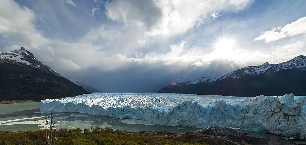 Afternoon light on the Perito Moreno Glacier, Los Glaciares National Park, UNESCO World Heritage Site, Patagonia, Argentina, South America