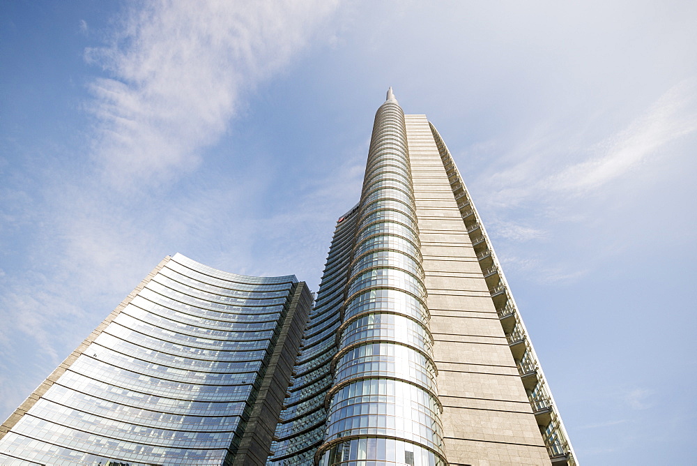 Piazza Gae Aulenti, Milan, Lombardy, Italy, Europe