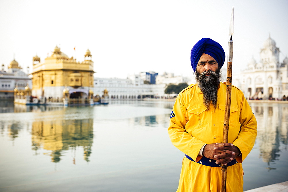 Portrait of guard, Harmandir Sahib (Golden Temple), Amritsar, Punjab, India, Asia