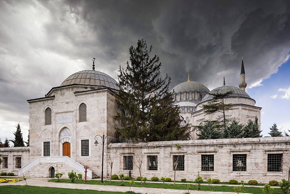 Exterior of Suleymaniye Mosque, UNESCO World Heritage Site, Istanbul, Turkey, Europe