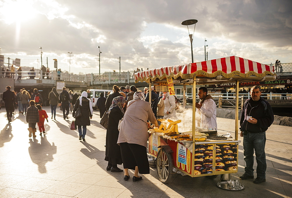 Food Stall selling corn, Istanbul, Turkey, Europe