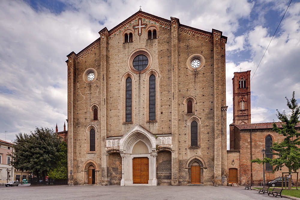 Basilica di San Francesco in Bologna, Emilia-Romagna, Italy, Europe