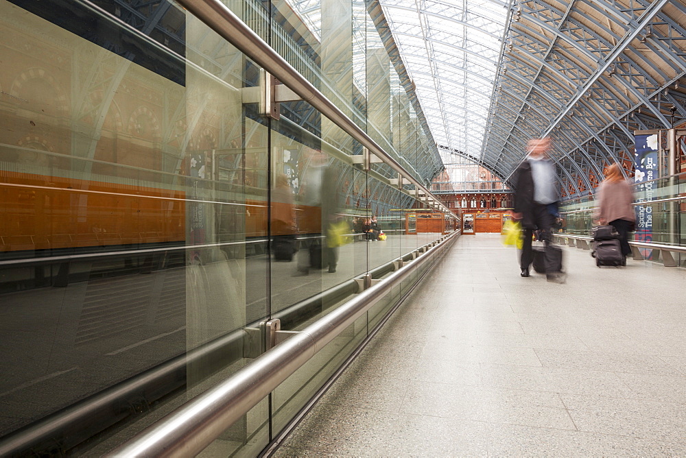 Commuters rushing through St. Pancras International station in London, England, United Kingdom, Europe