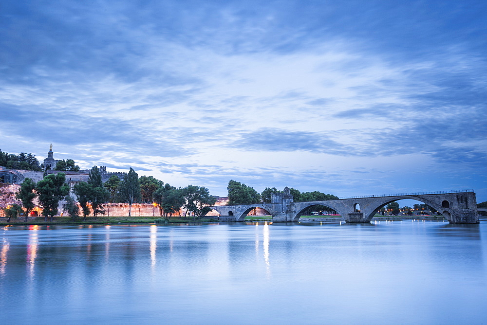 The Pont d'Avignon at dawn, Avignon, Vaucluse, Provence, France, Europe