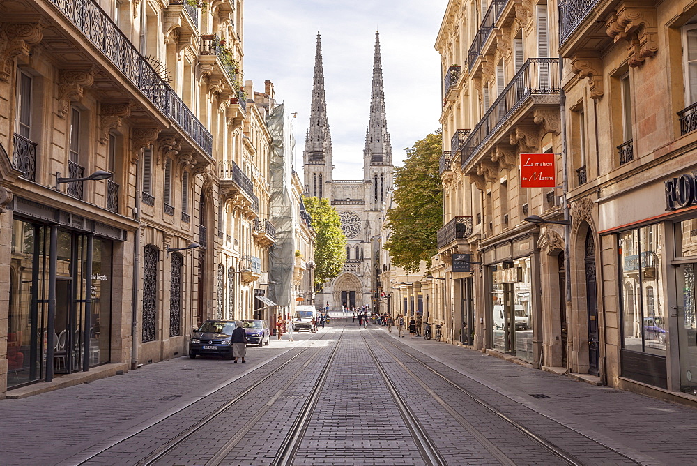 Looking down rue Vital Carles to Saint Andre cathedral in Bordeaux, Aquitaine, France, Europe