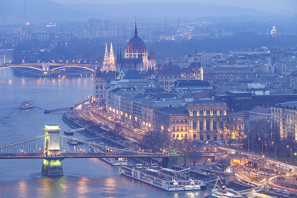 The Hungarian Parliament Building and Chain Bridge over the River Danube, UNESCO World Heritage Site, Budapest, Hungary, Europe