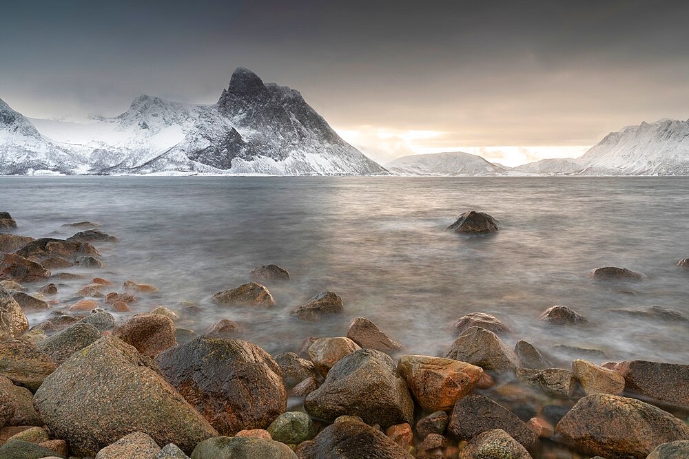 Snow covered mountains near to Stonglandseidet on the island of Senja, Troms og Finnmark, Norway, Scandinavia, Europe