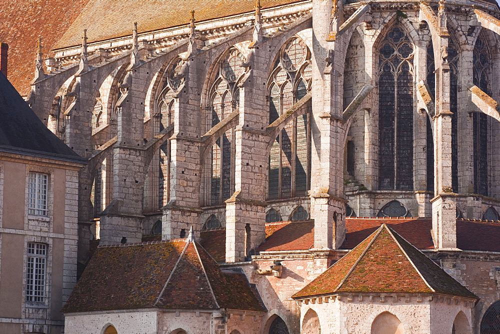 Flying butresses on the church abbey of Saint Pierre in Chartres, Eure-et-Loir, Centre, France, Europe