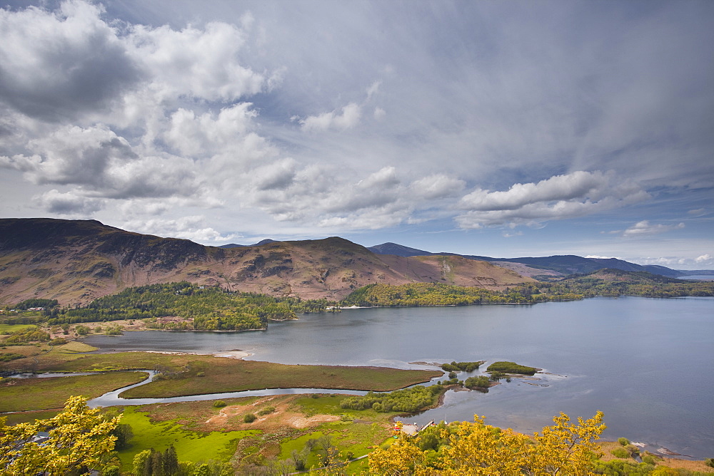 Derwent Water and the surrounding fells in the Lake District National Park, Cumbria, England, United Kingdom, Europe