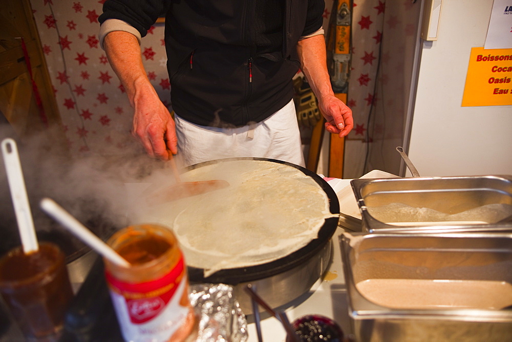 A crepe being prepared at a market in Tours, Indre-et-Loire, Centre, France, Europe 