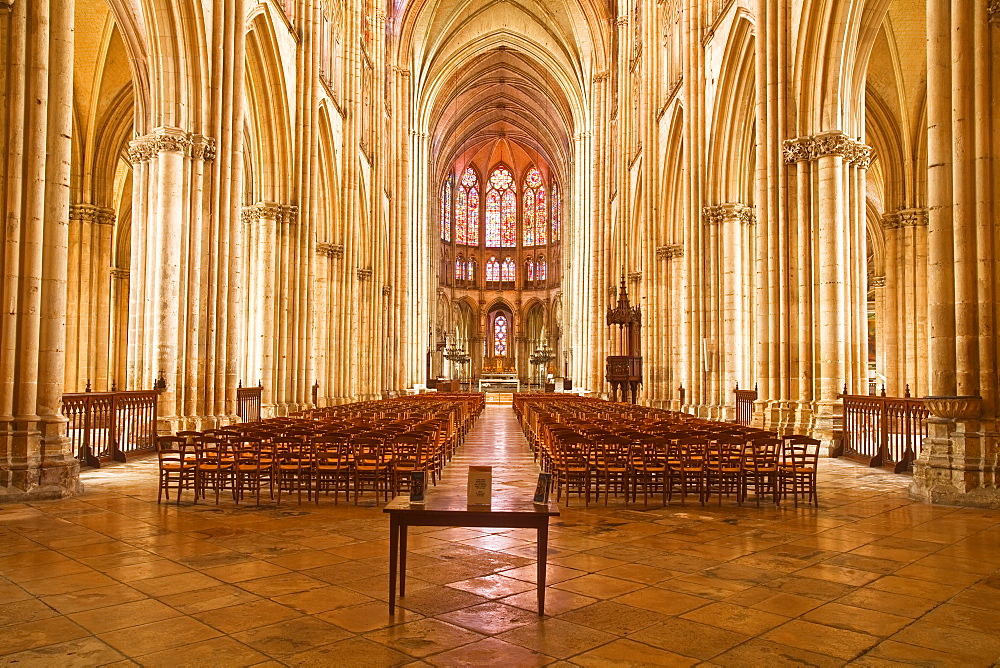 The nave of Saint-Pierre-et-Saint-Paul de Troyes cathedral, in Gothic style, dating from around 1200, Troyes, Aube, Champagne-Ardennes, France, Europe 