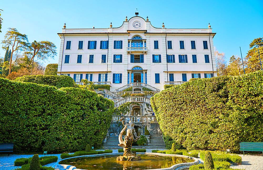 Fountain at Villa Carlotta on Lake Como, Lombardy, Italian Lakes, Italy, Europe