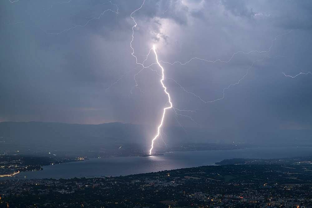 Daytime lightning strike on the north shore of Lake Geneva, during the thunderstorms of July 25, 2019, Canton of Geneva, Switzerland