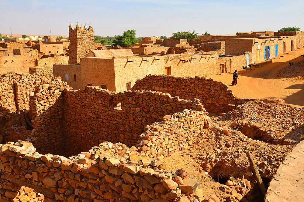 City and oasis of Chinguetti almost under the sand of the desert. Dunes of the Adrar desert near Chinguetti. Ancient ksour of Ouadane, Chinguetti, Tichitt and Oualata. Adrar. Mauritania