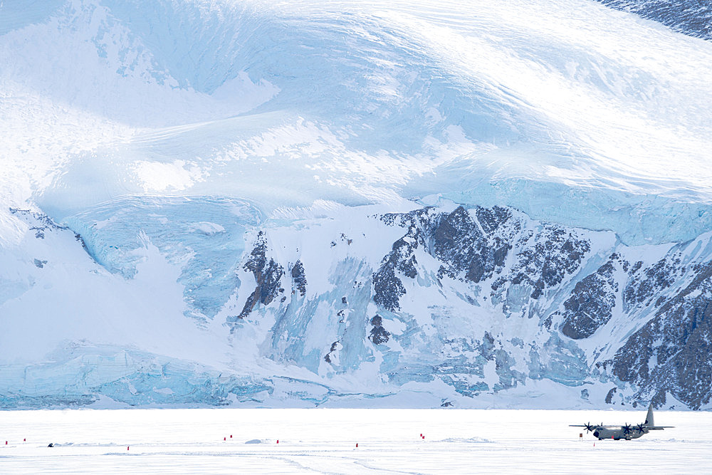 The Lockheed C-130 Hercules prepares to take off from the runway built on the sea ice in Terra Nova Bay, where the Mario Zucchelli station is located. Victoria Land, Antarctica