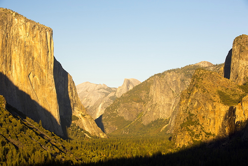 El Capitan, the most famous big wall in the Yosemite Valley, California, USA.