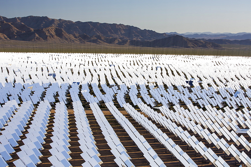 The Ivanpah Solar Thermal Power Plant in California''s Mojave Desert is currently the largest solar thermal plant in the world. It generates 392 megawatts (MW) and deploys 173,500 heliostats that reflect the suns rays onto three solar towers. It covers 4,000 acres of desert.