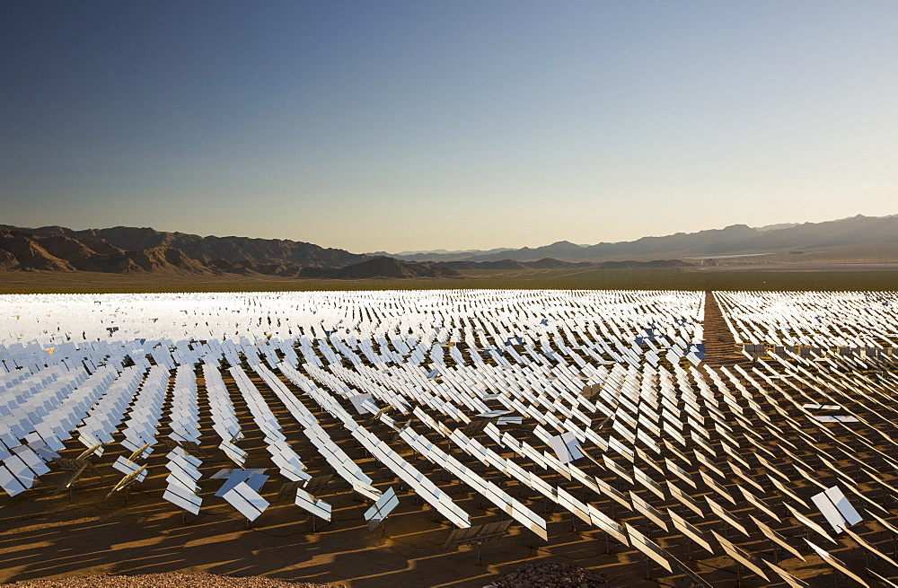 The Ivanpah Solar Thermal Power Plant in California''s Mojave Desert is currently the largest solar thermal plant in the world. It generates 392 megawatts (MW) and deploys 173,500 heliostats that reflect the suns rays onto three solar towers. It covers 4,000 acres of desert.