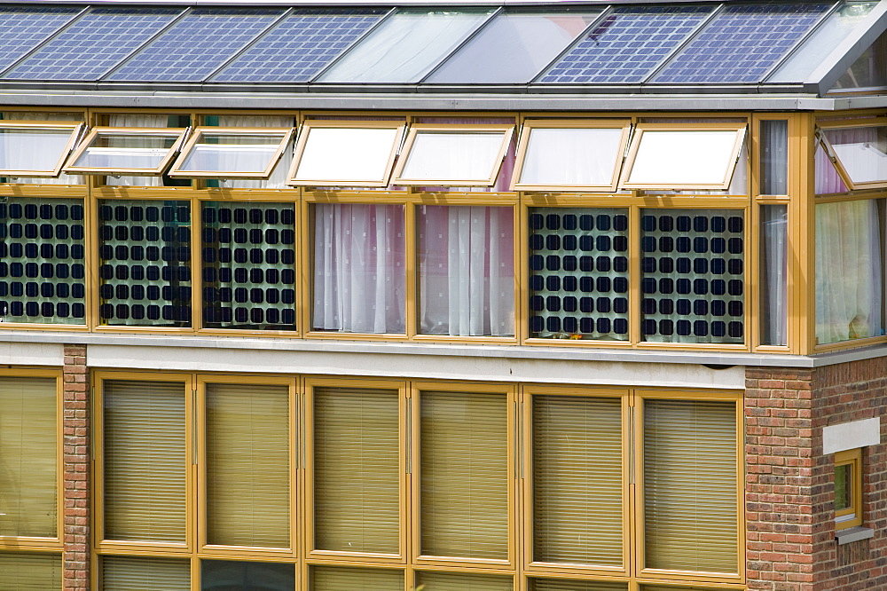 Bedzed the UK's largest eco carbon neutral housing complex in Beddington, London, England, United Kingdom, Europe