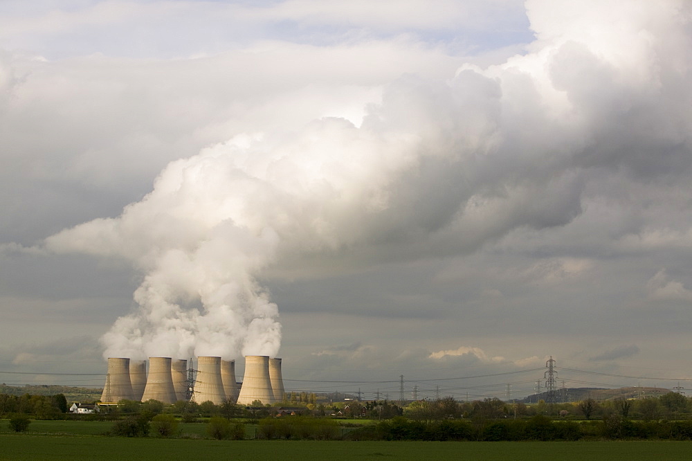 Ratcliffe on Soar, a massive coal powered power station in Nottinghamshire, England, United Kingdom, Europe