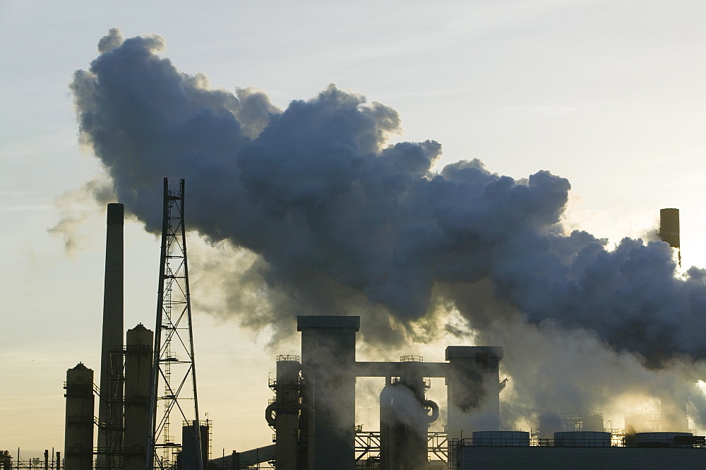 Emissions from the steel plant at Redcar, formerly owned by Corus, now by SSI, Teesside, England, United Kingdom, Europe