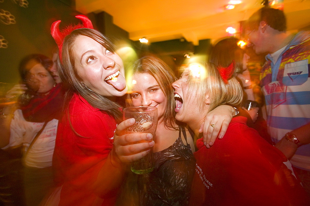 Students from Lancaster University binge drinking and having a good night out, Lancaster, Lancashire, England, United Kingdom, Europe