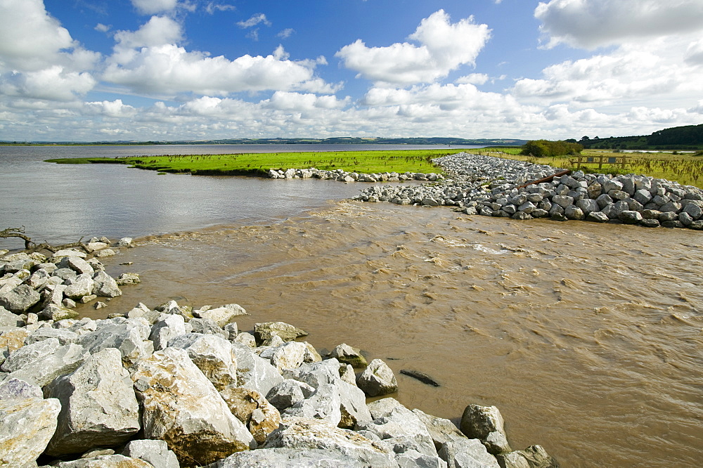 The Breach at Alkborough created in the sea defences to allow sea water to flood agricultural land and create a wetland for wildlife, Humber Estuary, Humberside, England, United Kingdom, Europe