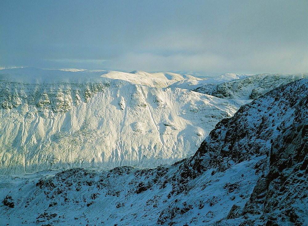 St. Sunday Crag in winter in the Lake District National Park, Cumbria, England, United Kingdom, Europe