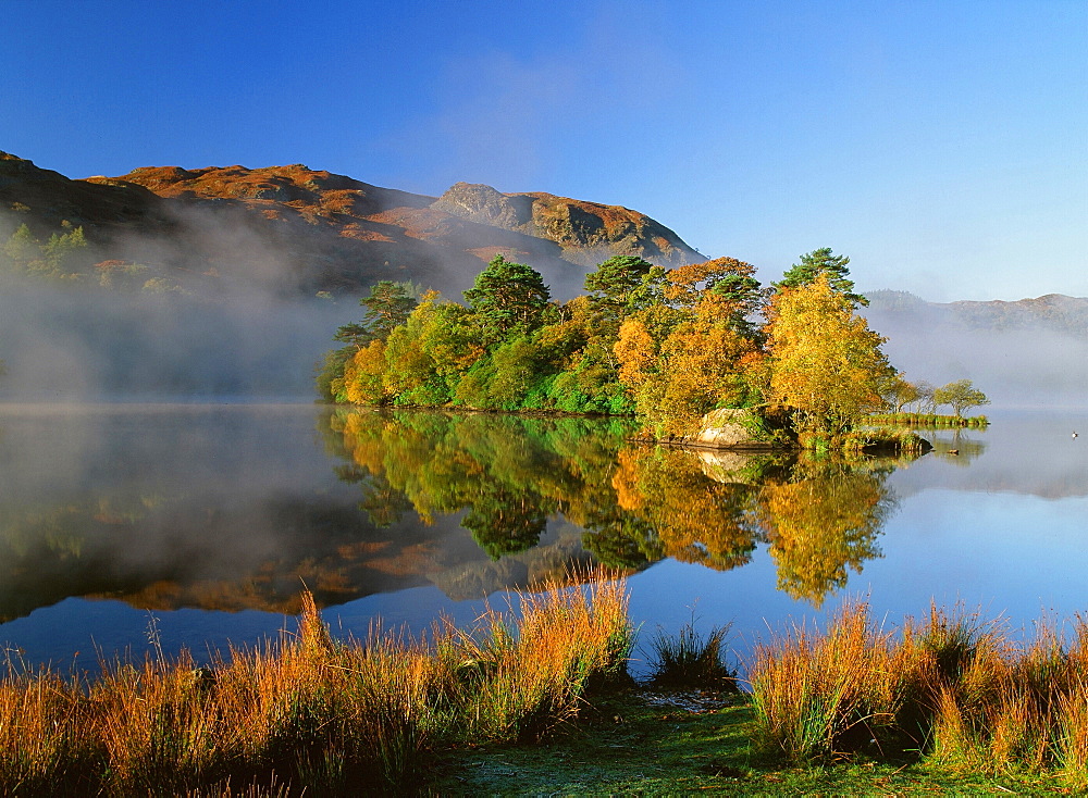 Rydal Water in autumn in the Lake District National Park, Cumbria, England, United Kingdom, Europe