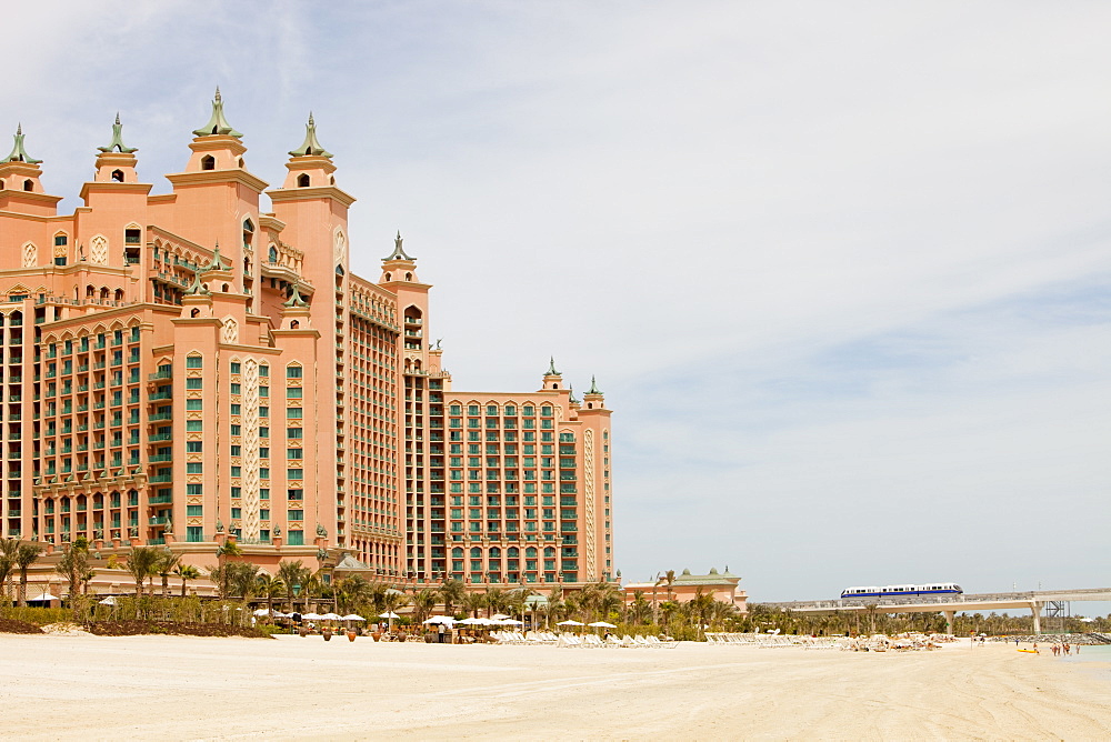 The Atlantis on the Palm a hyper luxury hotel in an area of Dubia that was reclaimed from the sea, United Arab Emirates, Middle East