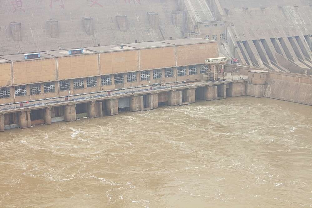 A dam across the Yellow River at Sanmanxie produces hydro electricity, China, Asia