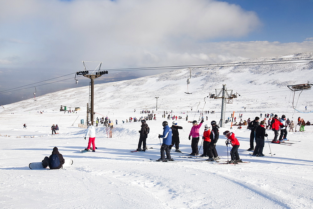 Skiers on Cairngorm in the Cairngorm National Park in Scotland, United Kingdom, Europe