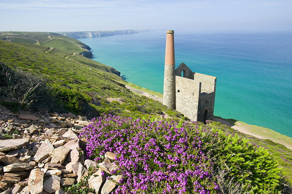 Towan Roath engine house at St. Agnes, Cornwall, England, United Kingdom, Europe