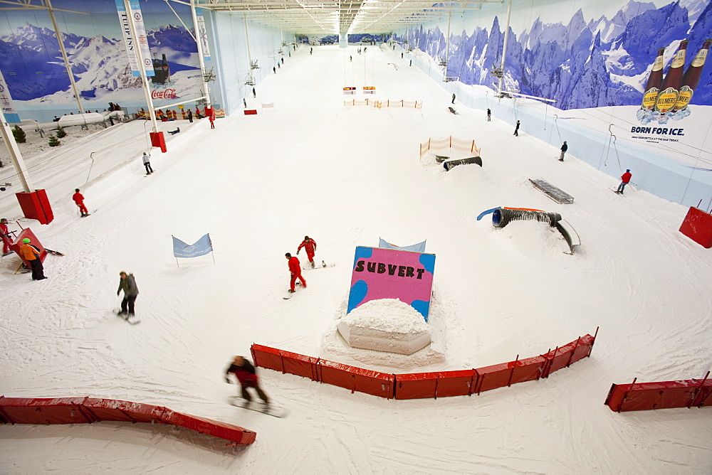 Skiers at the Chill Factor, an indoor skiing area in Manchester, England, United Kingdom, Europe