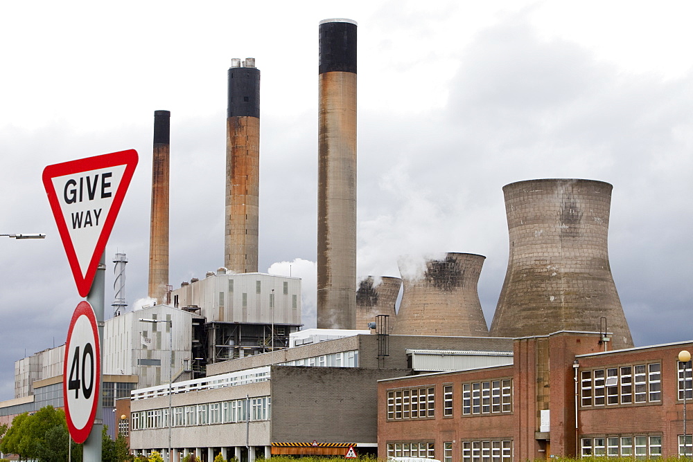 The Ineos oil refinery in Grangemouth, Scotland, United Kingdom, Europe