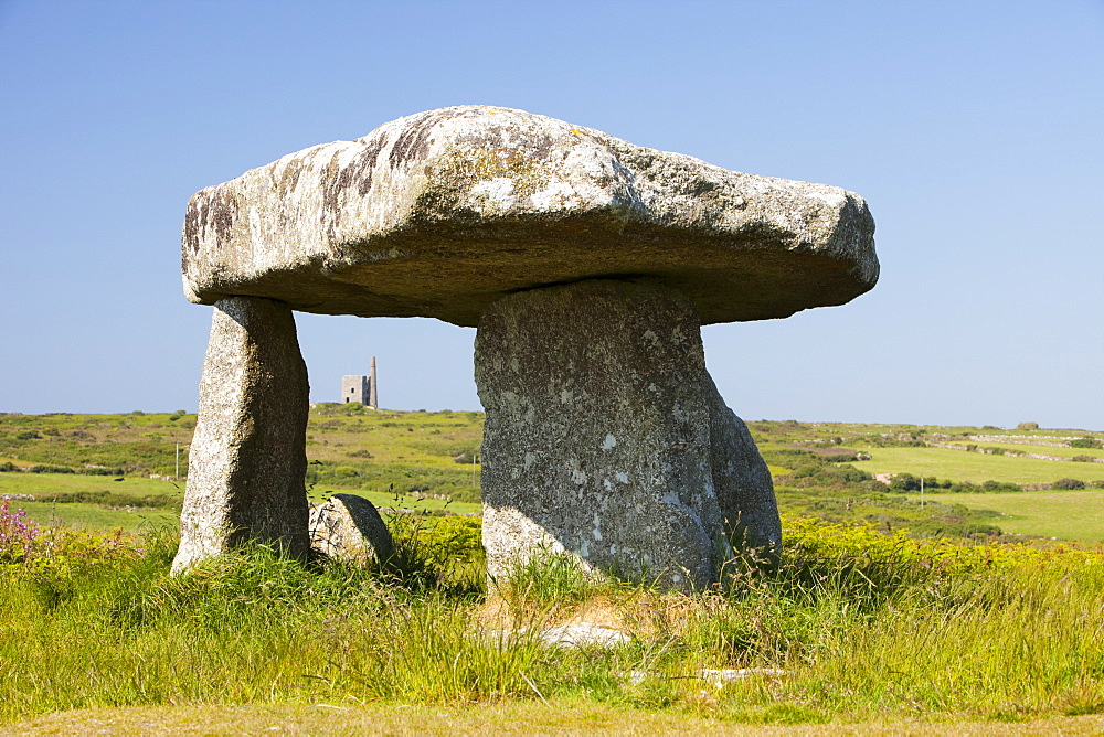 Lanyon Quoit near St. Just in West Cornwall, England, United Kingdom, Europe