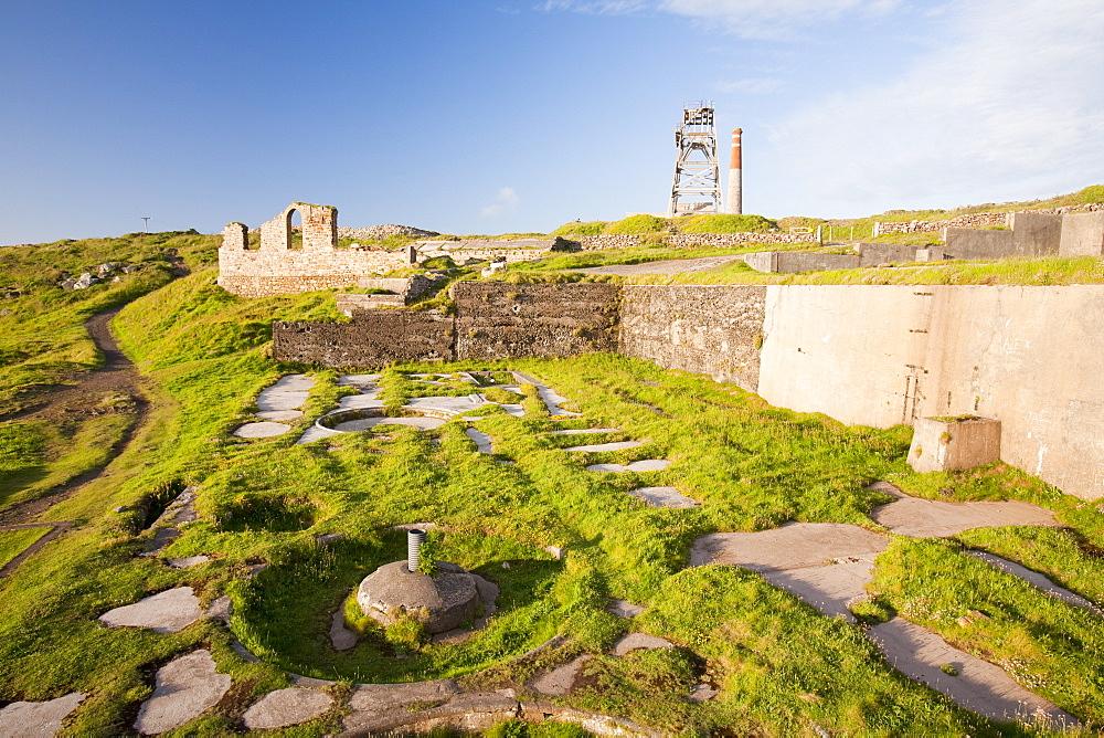 An old dressing floor at an abandoned tin mie in Botallack, UNESCO World Heritage Site, Cornwall, England, United Kingdom, Europe