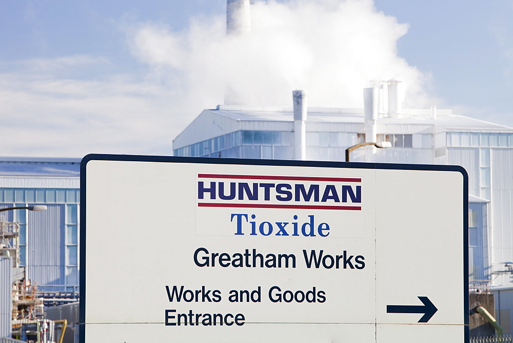 Emissions from Huntsman Tioxide works at Seal Sands on Teeside, North East, England, United Kingdom, Europe