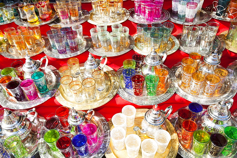 Silver Arabic tea pots, glasses and trays in a souk in Marrakech, Morocco, North Africa, Africa